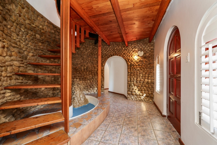 4 Bedroom Property for Sale in Heather Park Western Cape